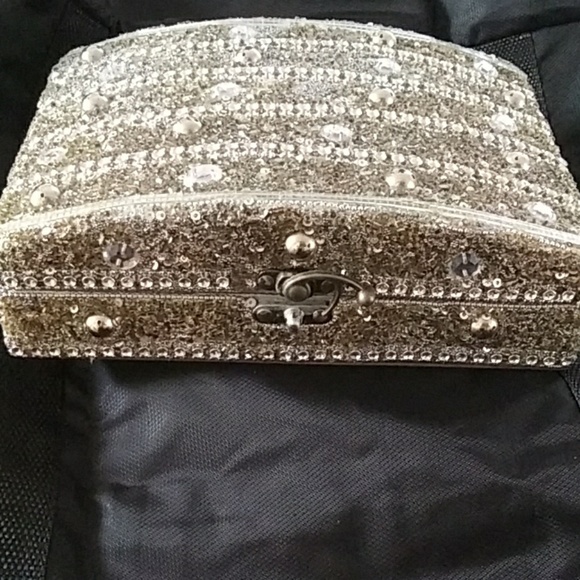 Jewelry - Gorgeous Jewelry Box..only